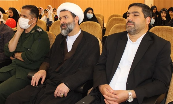 برگزاری جشن با شکوه دهه کرامت با حضور حاج آقا زرینه امام جمعه محترم شهرستان ایجرود، جناب آقای عبدی بخشدار محترم بخش حلب و مدیران و مسئولین محترم شهرستان ایجرود و بخش حلب در محل کتابخانه بینش شهر حلب.