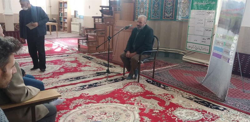 برگزاری دوره آموزشی آشنایی با قوانین ومقررات منابع طبیعی واطفای حریق در روستای بوئین -سه شنبه 1401/09/08