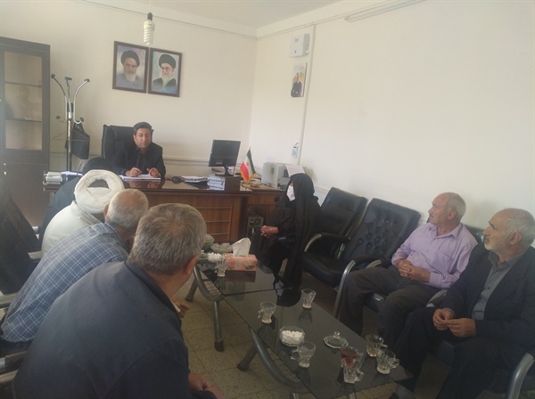 ملاقات اهالی روستای قشلاق با بخشدار باغ حلی