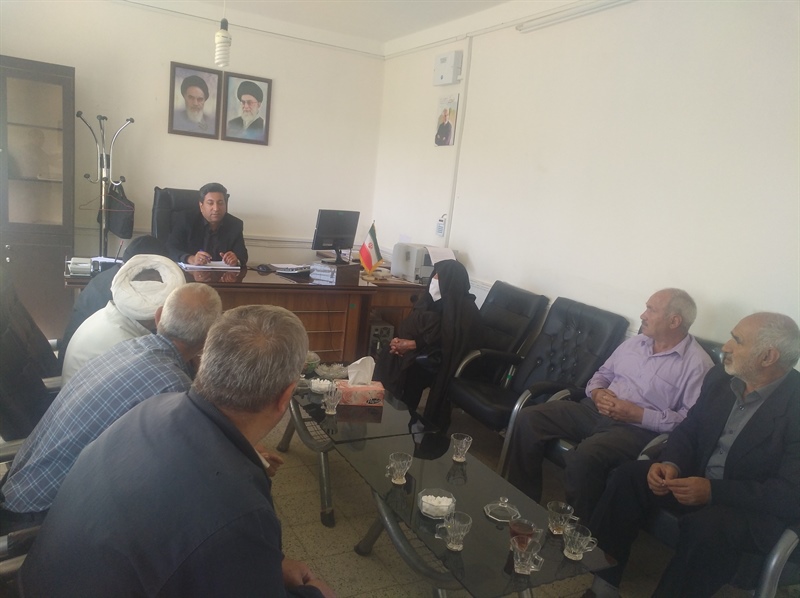 ملاقات اهالی روستای قشلاق با بخشدار باغ حلی