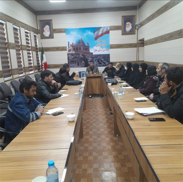 نشست دهیاران بخش باغ حلی با فرماندار شهرستان سلطانیه