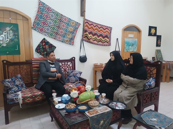 حضور باقری بخشدار باغ حلی به همراه شهردار گوزلدره در جشنواره یلدای شهرستان سلطانیه