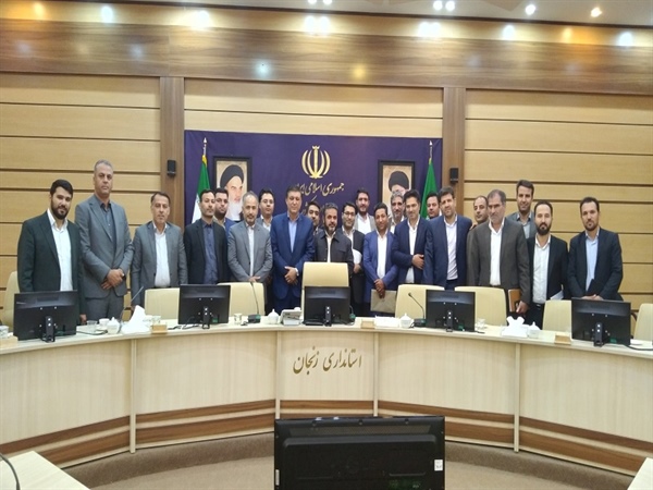 جلسه هم اندیشی دکتر قربانی معاون محترم امور دهیاری سازمان شهرداری ها و دهیاری های کشور با بخشداران