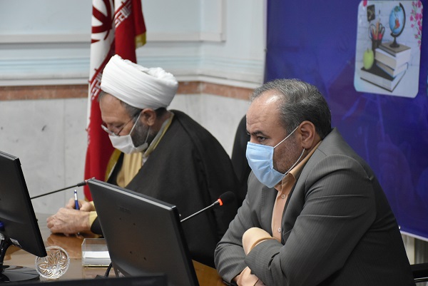 آموزش و پرورش و دانشگاه دو نهاد پایه ای و تاثیر گذار برای توسعه هر کشوری به شمار می رود .