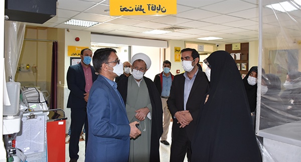 بازدید امام جمعه، فرماندار ایجرود و مدیر کل امور بانوان و خانواده استانداری زنجان از بیمارستان ایثار شهر زرین آباد