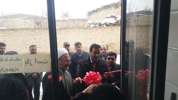 افتتاح طرح اشتغالزایی خیاطی بانوان در روستای احمدکندی