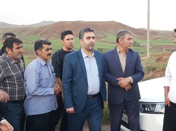 بازدید سرپرست فرمانداری ایجرود و معاون امور برنامه ریزی و عمرانی فرمانداری از روستای شهرک