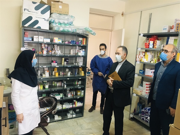 بازدید بخشدار مرکزی از درمانگاه شهر سهرورد