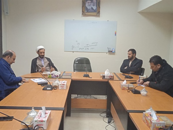 بازدید بخشدار سجاسرود از شرکت آریا رنگ و کارخانه سیمان زنجان