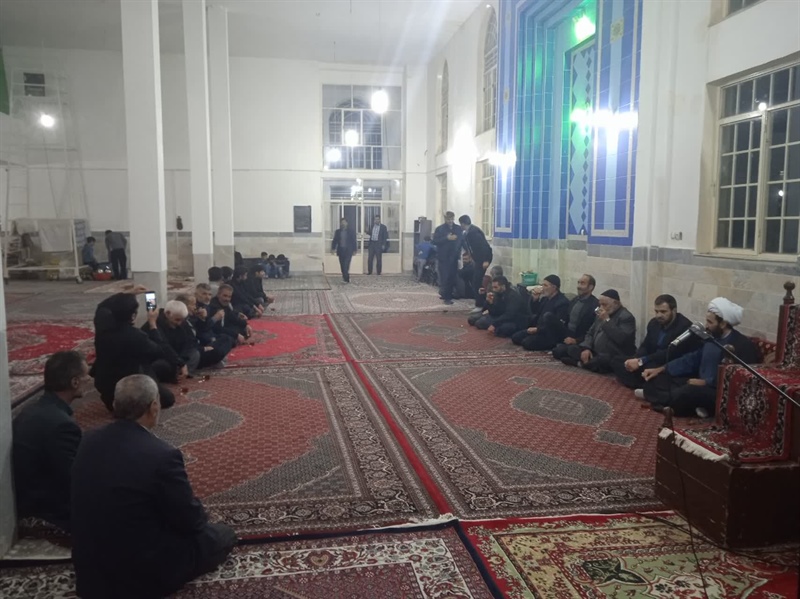 جلسه میز خدمت در روستای آقاجری بخش سجاسرود برگزار شد