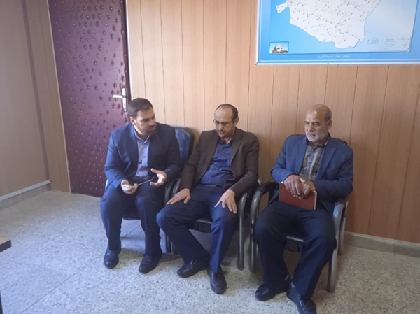 جلسه بررسی مشکل آب شرب مدرسه روستای مهدی آباد برگزار شد
