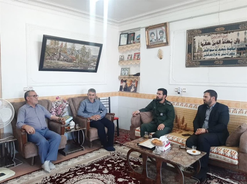 سالروز بازگشت آزادگان سرافراز به میهن اسلامی گرامی باد